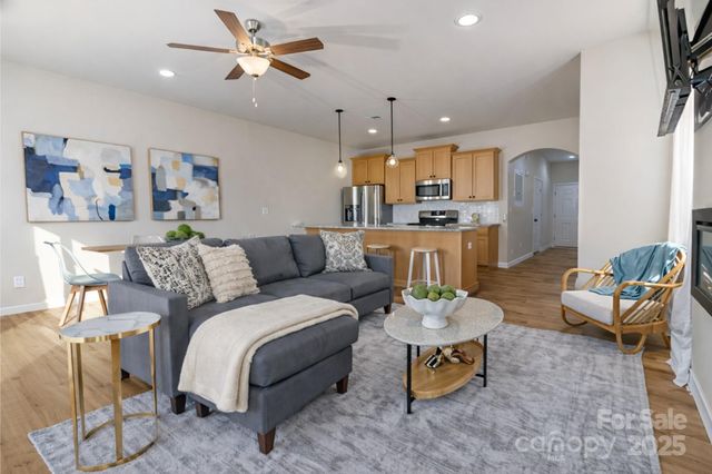 5953 Wallace Avenue, Charlotte, NC 28212