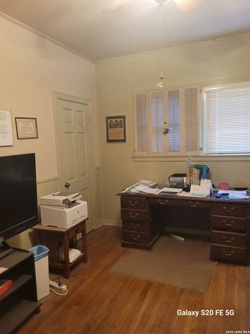 250 W Mandalay, San Antonio, TX 78212