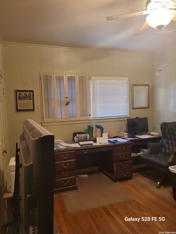 250 W Mandalay, San Antonio, TX 78212