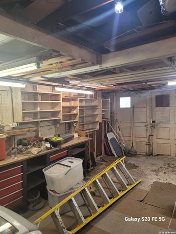 250 W Mandalay, San Antonio, TX 78212