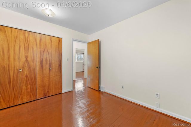 28031 Lorraine Avenue, Warren, MI 48093