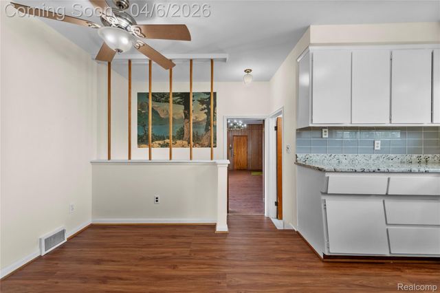28031 Lorraine Avenue, Warren, MI 48093