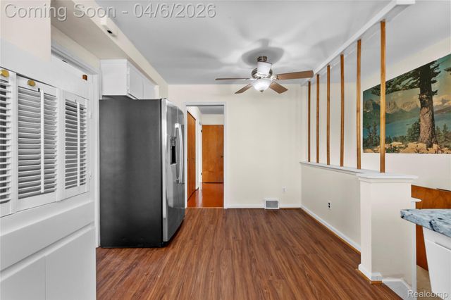 28031 Lorraine Avenue, Warren, MI 48093