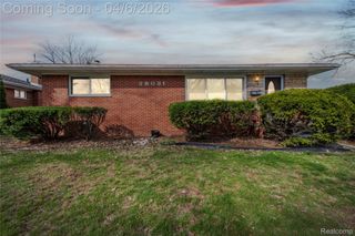 28031 Lorraine Avenue, Warren, MI 48093