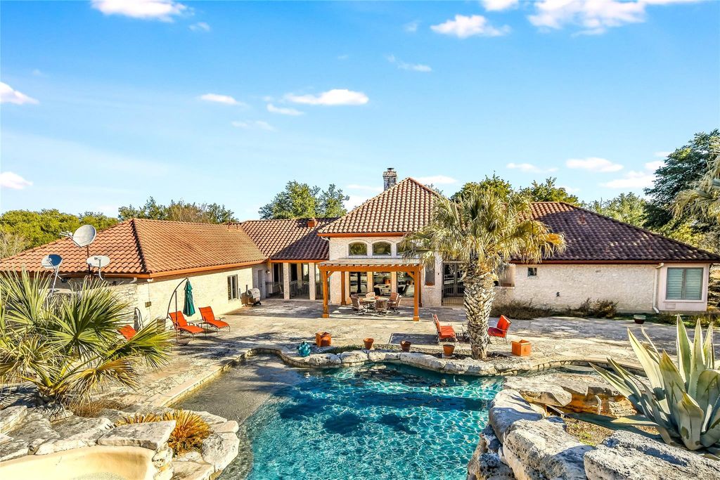25909 Hamilton Pool RD, Round Mountain, TX 78663