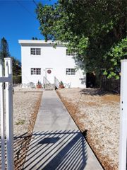 1921 NW 59th St D, Miami, FL 33142