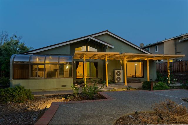 6805 Bluffwood Court, San Jose, CA 95120
