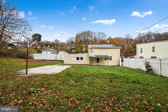 901 FAIRVIEW ST, Pottsville, PA 17901