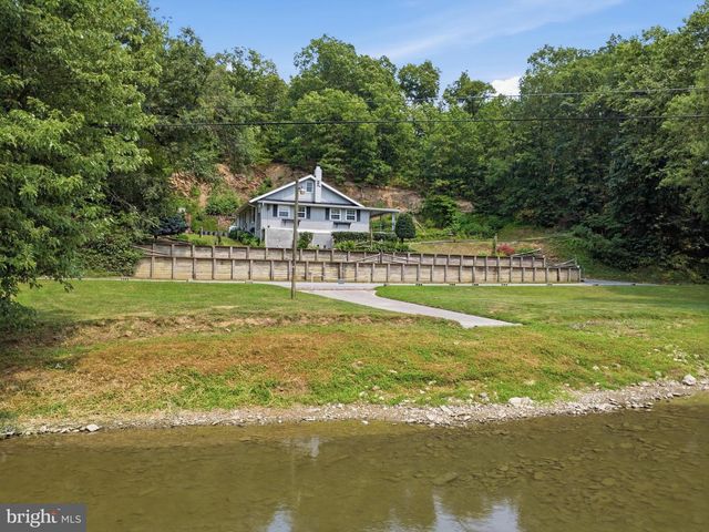 11733 SNUG HARBOR LN, Williamsport, MD 21795
