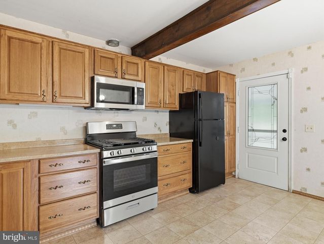 11733 SNUG HARBOR LN, Williamsport, MD 21795