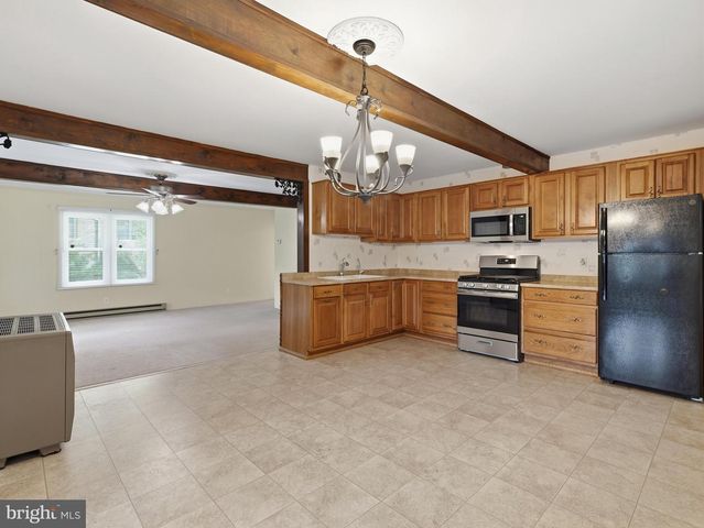 11733 SNUG HARBOR LN, Williamsport, MD 21795