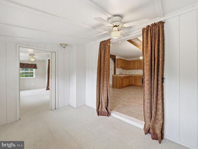 11733 SNUG HARBOR LN, Williamsport, MD 21795