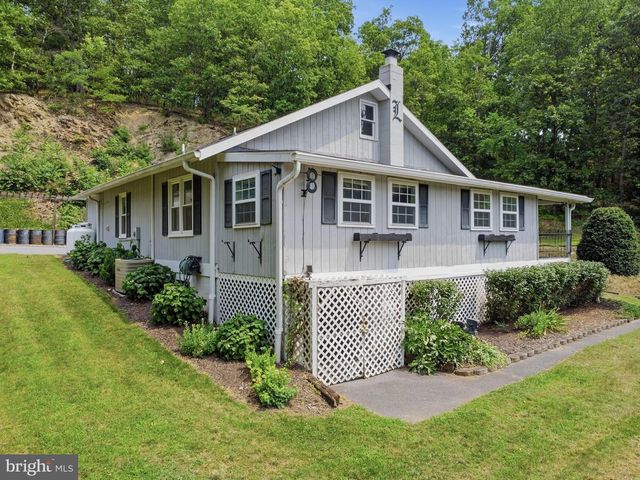 11733 SNUG HARBOR LN, Williamsport, MD 21795