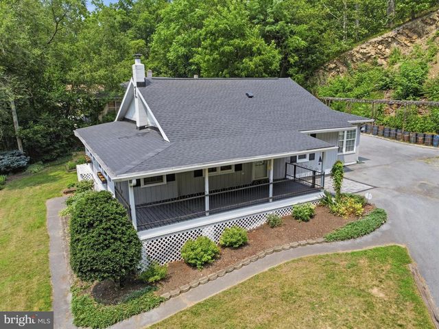 11733 SNUG HARBOR LN, Williamsport, MD 21795