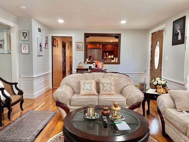 470 Pleasant St, Canton, MA 02021