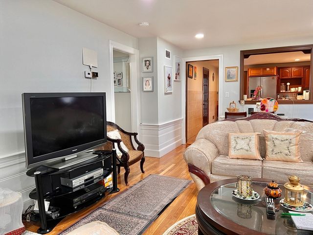 470 Pleasant St, Canton, MA 02021