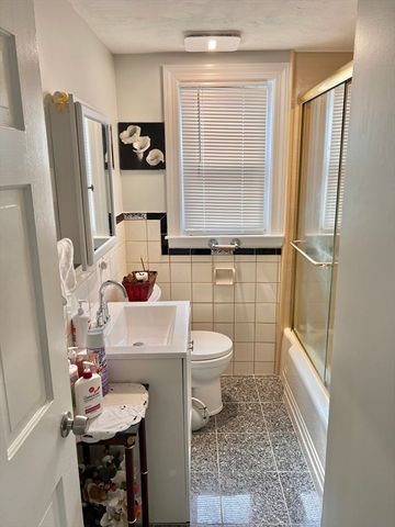 470 Pleasant St, Canton, MA 02021