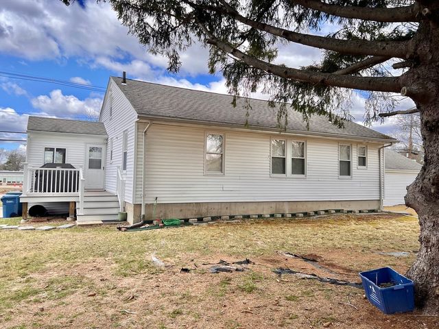 470 Pleasant St, Canton, MA 02021