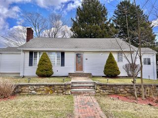 470 Pleasant St, Canton, MA 02021