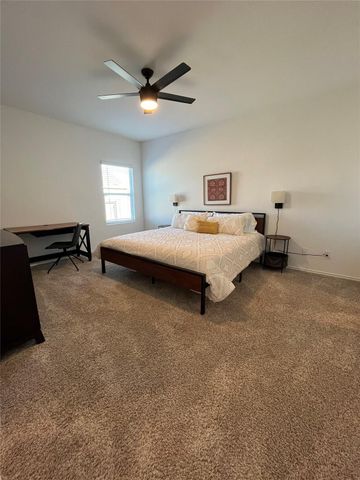 1200 Rio Frio LN, Georgetown, TX 78626