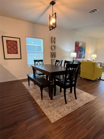 1200 Rio Frio LN, Georgetown, TX 78626