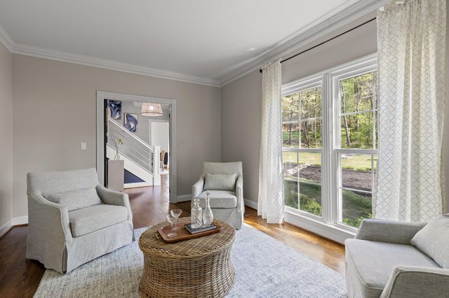 32 Cool Springs Road, Signal Mountain, TN 37377