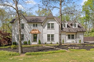 32 Cool Springs Road, Signal Mountain, TN 37377