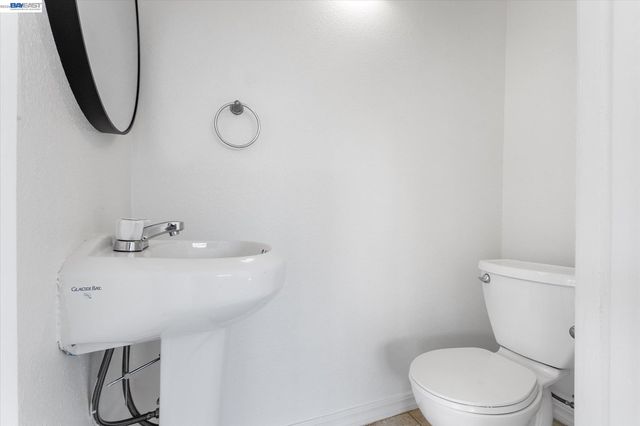 17265 VIA PRIMERO, San Lorenzo, CA 94580