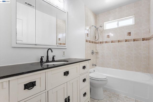 17265 VIA PRIMERO, San Lorenzo, CA 94580