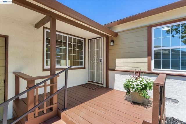 17265 VIA PRIMERO, San Lorenzo, CA 94580