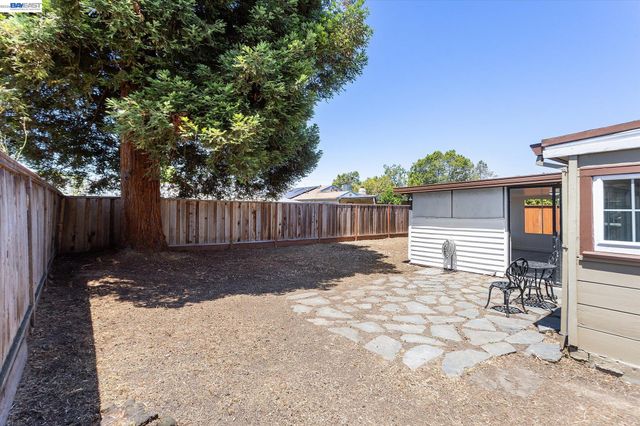 17265 VIA PRIMERO, San Lorenzo, CA 94580
