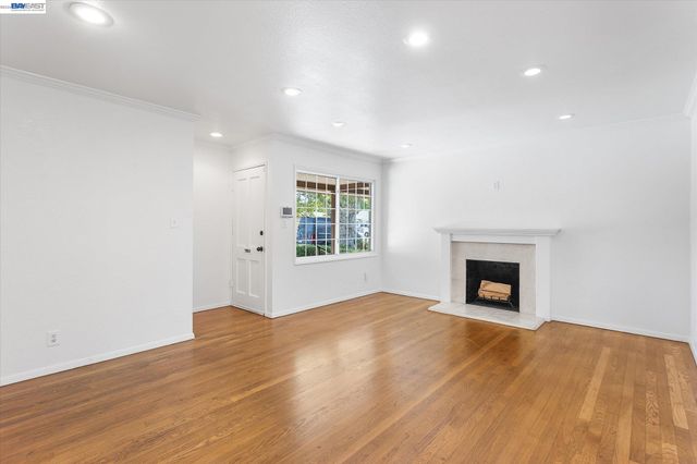 17265 VIA PRIMERO, San Lorenzo, CA 94580