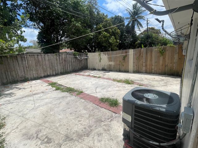 1316 NW 8th Avenue, Fort Lauderdale, FL 33311