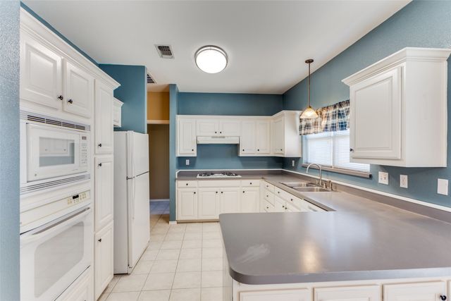 9879 W Highway 199, Poolville, TX 76487
