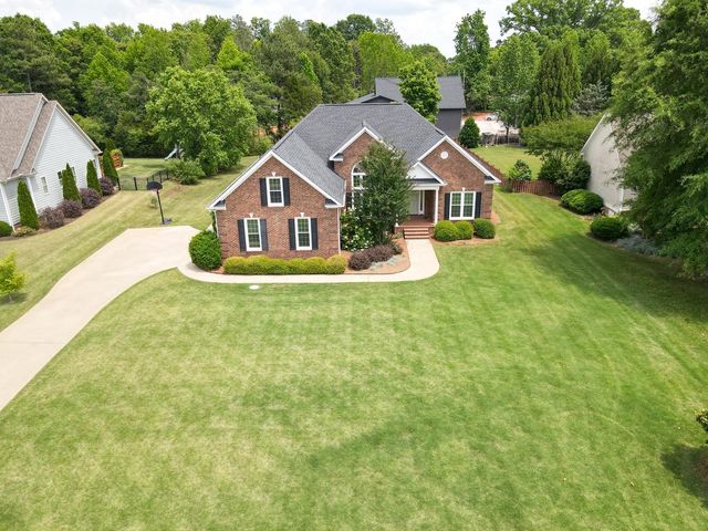 312 Treneholm Way, Woodruff, SC 29388