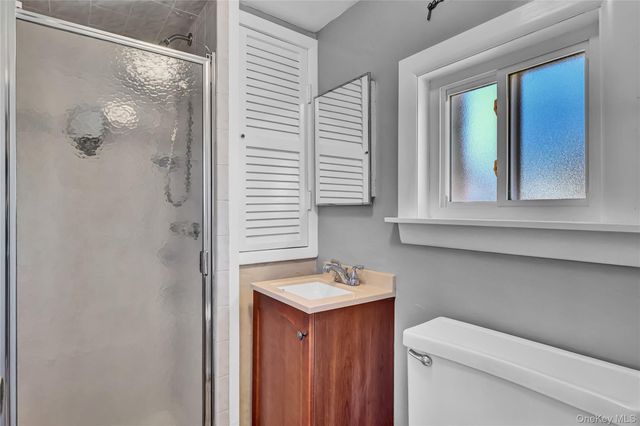 357 Deauville Boulevard, Copiague, NY 11726