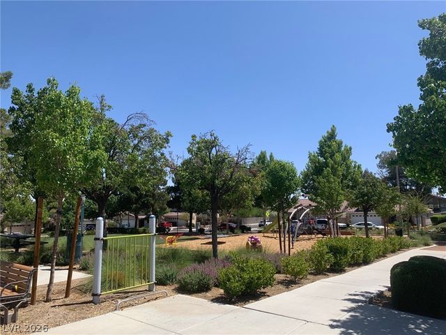 3 Rue Des Champs, Henderson, NV 89074
