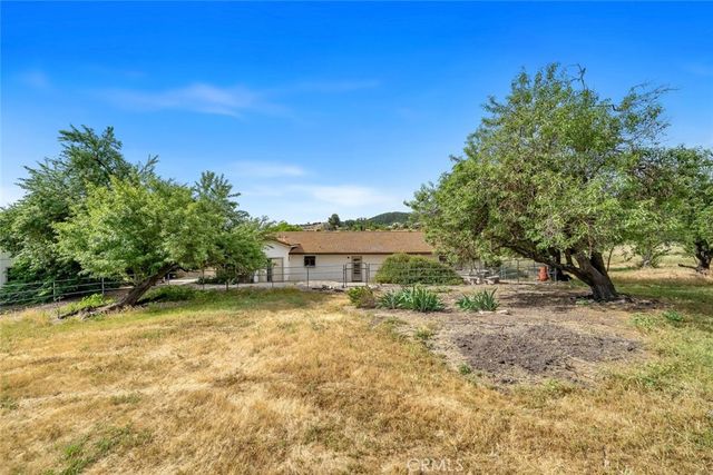 390 Nacimiento Lake Drive, Paso Robles, CA 93446