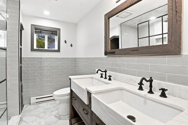 65 Paris Avenue, Worcester, MA 01603