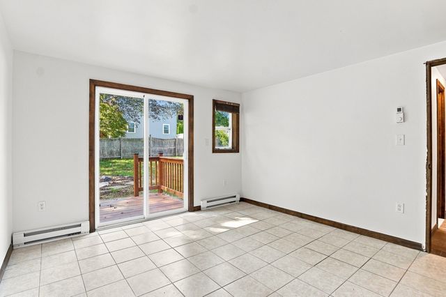 65 Paris Avenue, Worcester, MA 01603