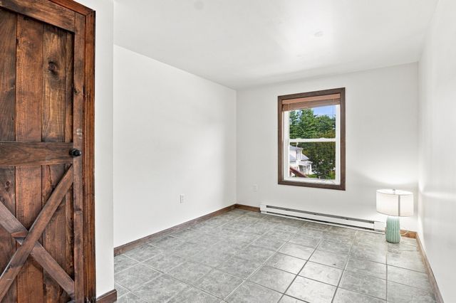 65 Paris Avenue, Worcester, MA 01603