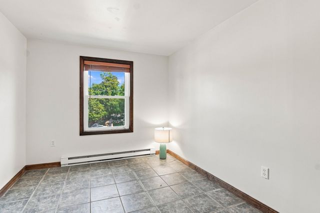 65 Paris Avenue, Worcester, MA 01603