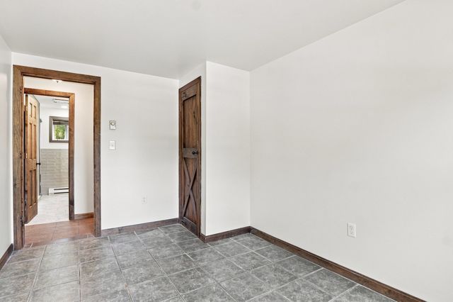 65 Paris Avenue, Worcester, MA 01603