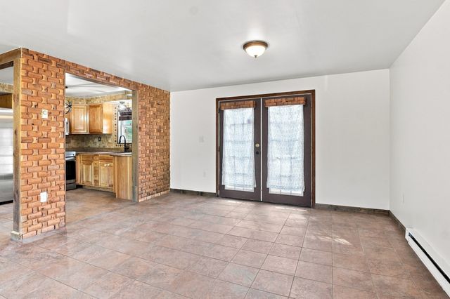 65 Paris Avenue, Worcester, MA 01603