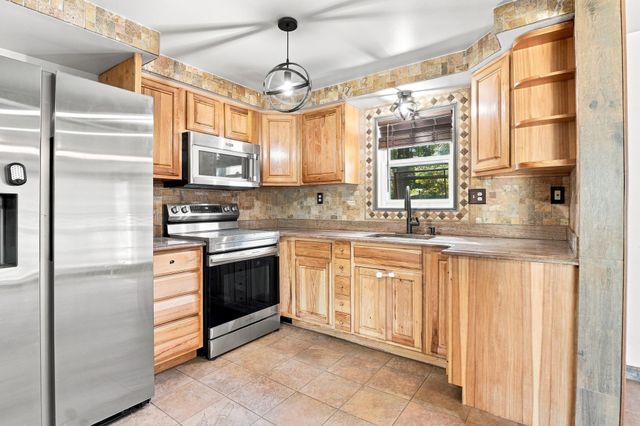 65 Paris Avenue, Worcester, MA 01603