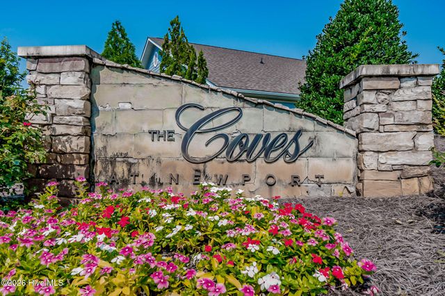 212 Diamond Cove, Newport, NC 28570