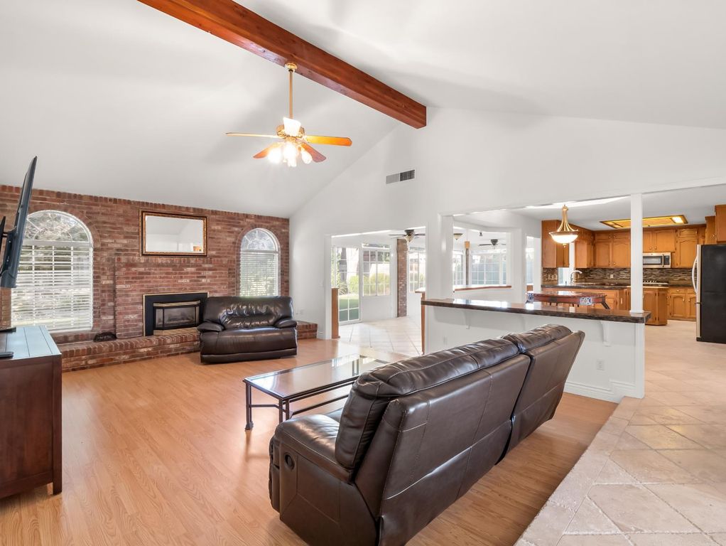 Image 2 of property listing at 2455 Trevor Court, Madera, CA 93637