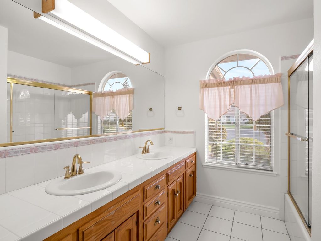 Image 22 of property listing at 2455 Trevor Court, Madera, CA 93637