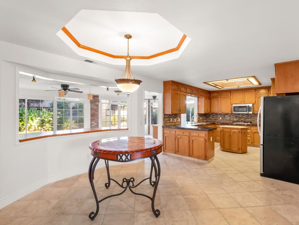 Image 9 of property listing at 2455 Trevor Court, Madera, CA 93637