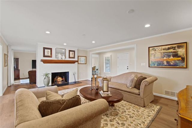 3526 Edgewood Circle, Gainesville, GA 30506